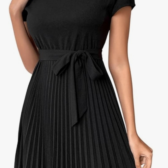 Black Pleated Dress - Picture 3 of 9